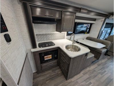 2025 Entegra Coach Vision SE - Photo 12