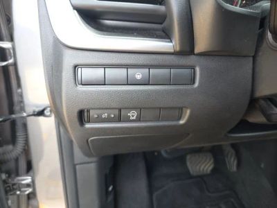 2023 Nissan Rogue — photo 14 view