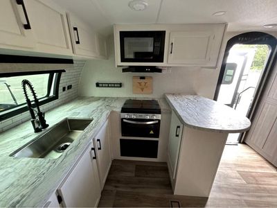 2026 VENTURE RV STRATUS - Photo 15