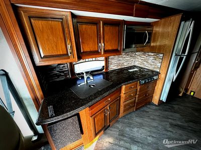 2017 Fleetwood Pace Arrow LXE - Photo 8