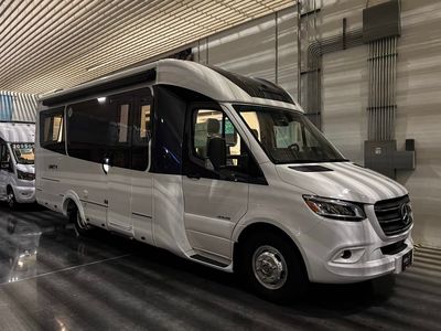 2026 Leisure Travel Vans UNITY - Photo 1