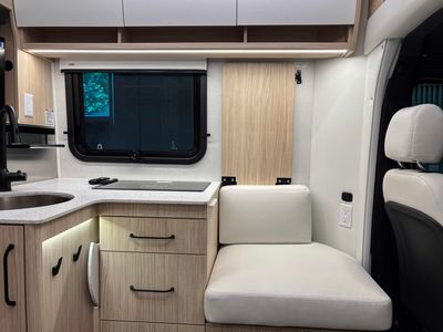 2026 Leisure Travel Vans UNITY - Photo 8