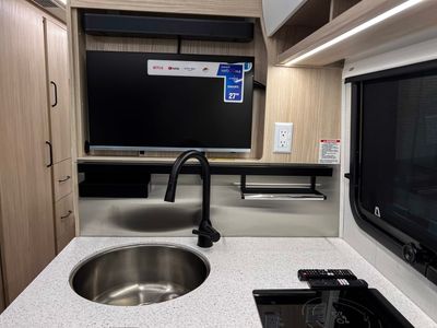2026 Leisure Travel Vans UNITY - Photo 9
