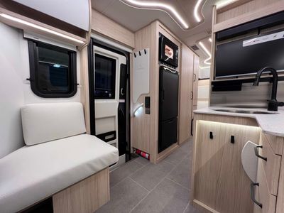 2026 Leisure Travel Vans UNITY - Photo 5