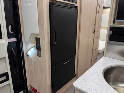 2026 Leisure Travel Vans UNITY - Photo 13
