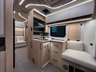 2026 Leisure Travel Vans UNITY - Photo 7