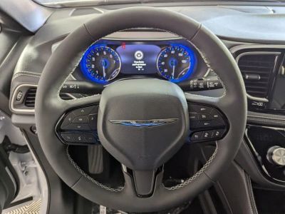 2026 Chrysler Pacifica — photo 20 view