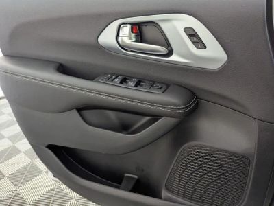 2026 Chrysler Pacifica — photo 27 view