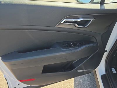 2026 Kia Sportage — photo 17 view