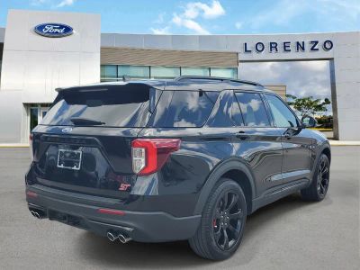 2023 Ford Explorer — detail view