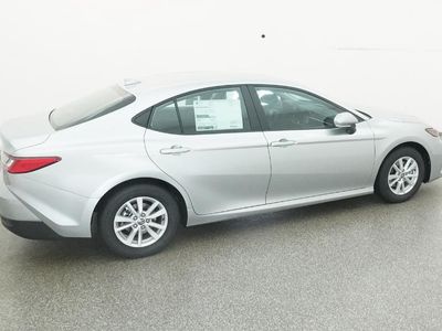 2026 Toyota Camry - Photo 25