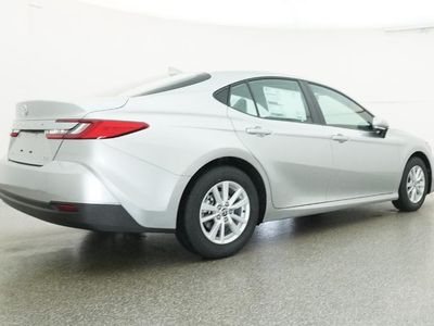 2026 Toyota Camry - Photo 21