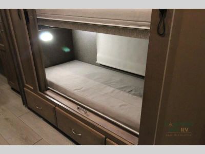 2022 Thor Motor Coach Palazzo - Photo 28