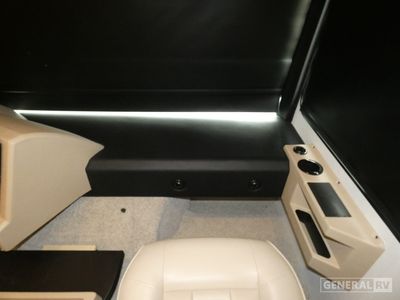 2025 Newmar Bay Star - Photo 11