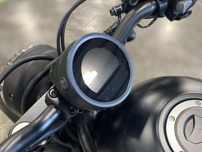 2025 Honda Rebel 300 - Photo 11