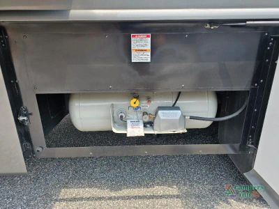 2025 Holiday Rambler REV — photo 12 view