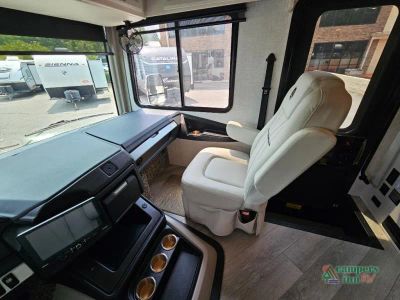 2025 Holiday Rambler REV — photo 25 view