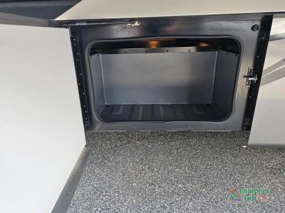 2025 Holiday Rambler REV — photo 18 view