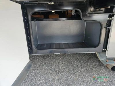 2025 Holiday Rambler REV — photo 17 view