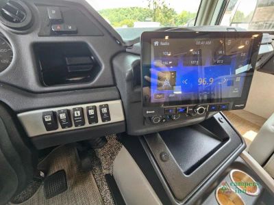 2025 Holiday Rambler REV — photo 29 view
