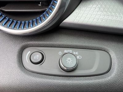 2026 Chevrolet Trax — photo 10 view