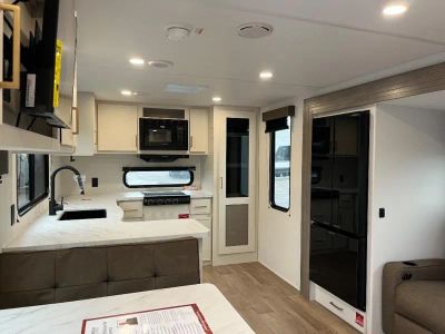 2026 Grand Design Transcend - Photo 8