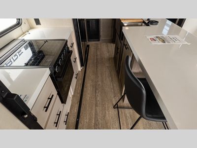 2025 Forest River RV Cherokee Arctic Wolf - Photo 25