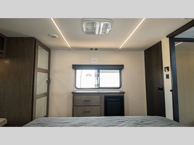 2025 Forest River RV Cherokee Arctic Wolf - Photo 19
