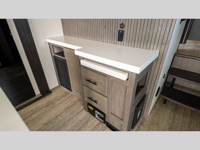 2025 Forest River RV Cherokee Arctic Wolf - Photo 28