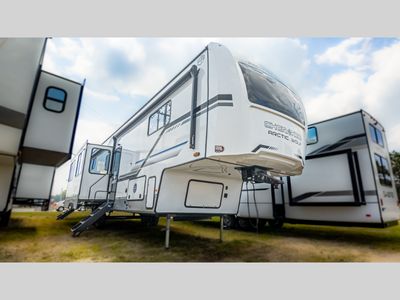 2025 Forest River RV Cherokee Arctic Wolf - Photo 45