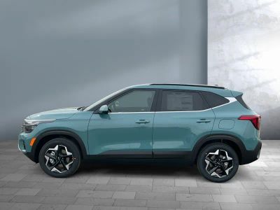 2026 Kia Seltos — rear three-quarter view