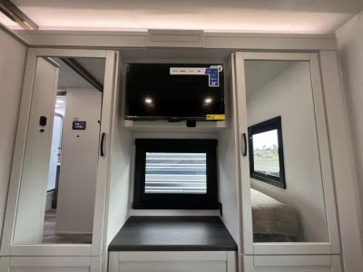 2026 Entegra VISION XL — photo 16 view