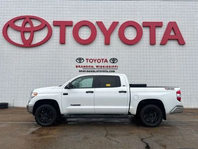 2017 Toyota Tundra - Photo 4