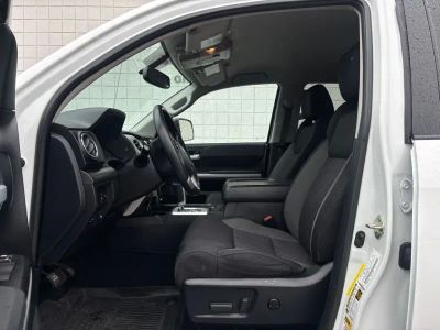 2017 Toyota Tundra - Photo 3