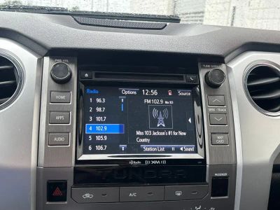 2017 Toyota Tundra - Photo 12