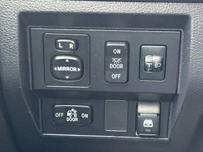 2017 Toyota Tundra - Photo 24