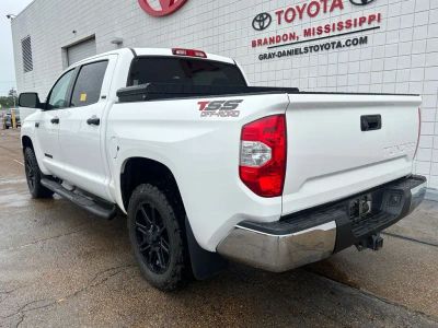 2017 Toyota Tundra - Photo 5