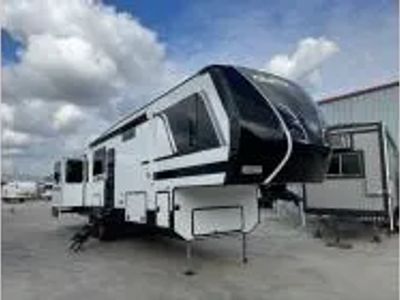 2026 KZ D326RLT — front three-quarter view