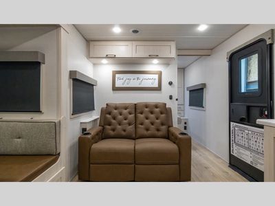2026 Forest River RV Surveyor Legend - Photo 5