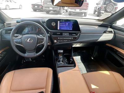 2023 Lexus ES - Photo 28