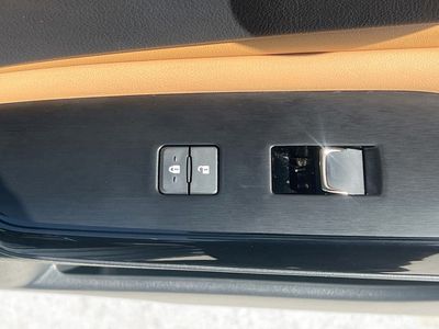 2023 Lexus ES - Photo 32