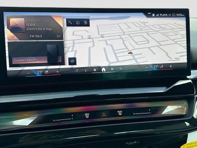 2027 BMW 5 Series — photo 33 view