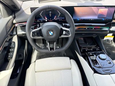 2027 BMW 5 Series — photo 17 view