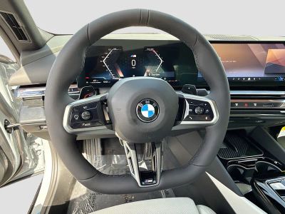 2027 BMW 5 Series — photo 40 view