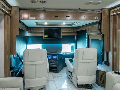 2026 Fleetwood Discovery LXE - Photo 5
