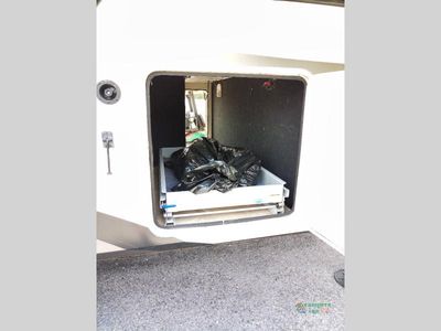 2017 Grand Design Solitude - Photo 24