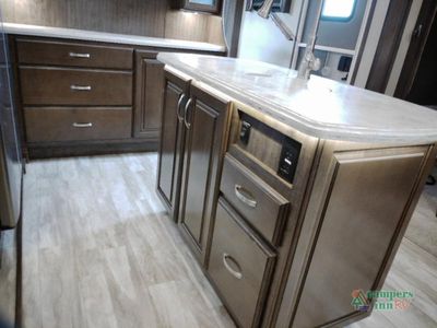 2017 Grand Design Solitude - Photo 44