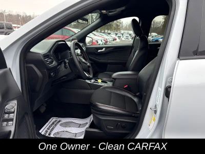 2025 Ford Escape ST-Line — photo 14 view