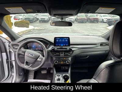 2025 Ford Escape ST-Line — photo 17 view
