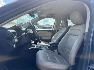 2020 Ford Explorer — detail view